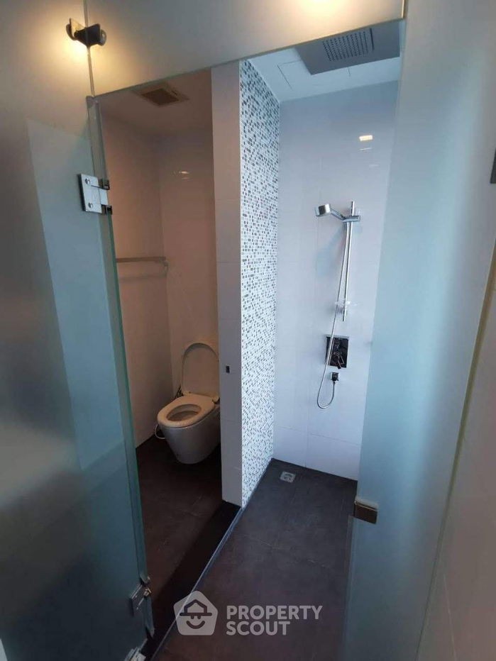 picture 1-BR Condo at A Space Asoke-Ratchada near MRT Phra Ram 9 (ID 890108) - 11/11