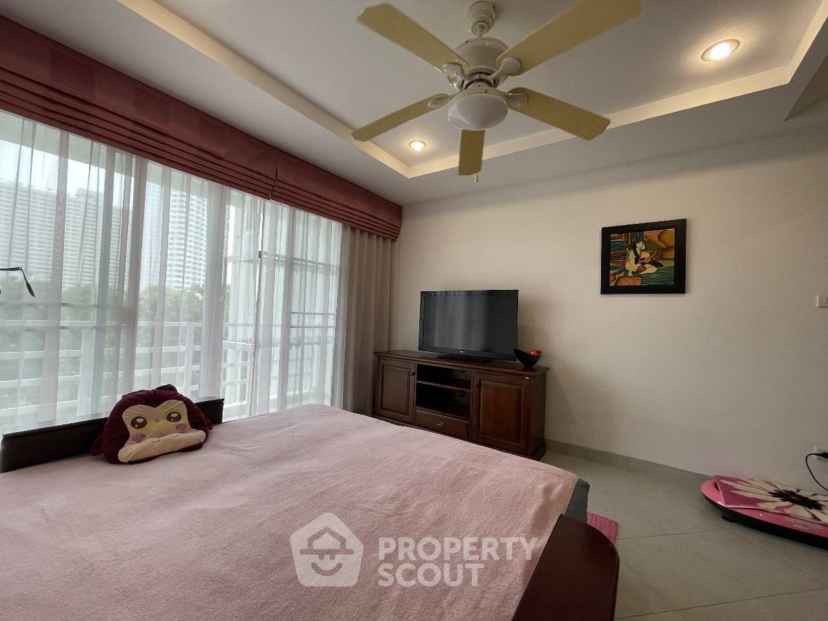 picture 3-BR Condo at Jomtien Beach Mountain Condominiums close to Pattaya (ID 2191298) - 11/19