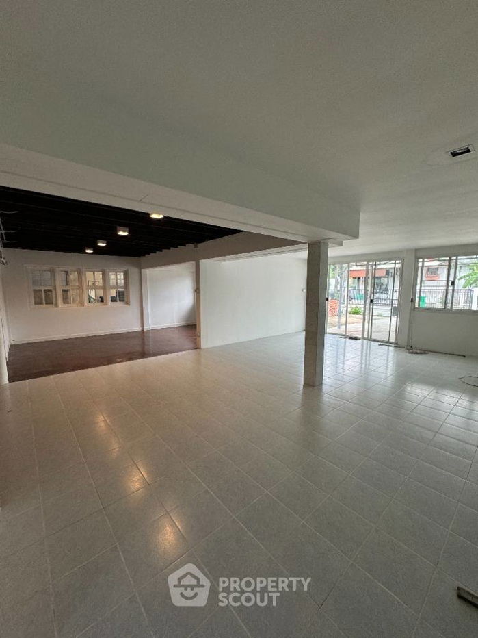 picture 5-BR House at Sammakorn Ramkhamhaeng in Saphan Sung (ID 1718264) - 16/17