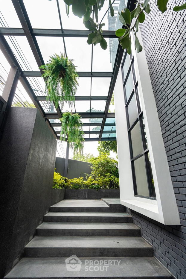 picture 4-BR House close to Sukhumvit (ID 2284353) - 17/20