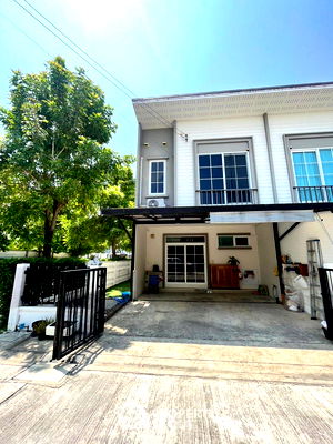 Townhouses for sale : 3-BR Townhouse at Gusto Ratchaphruek - Rama 5 in Bang Si Mueang (ID 2238323)