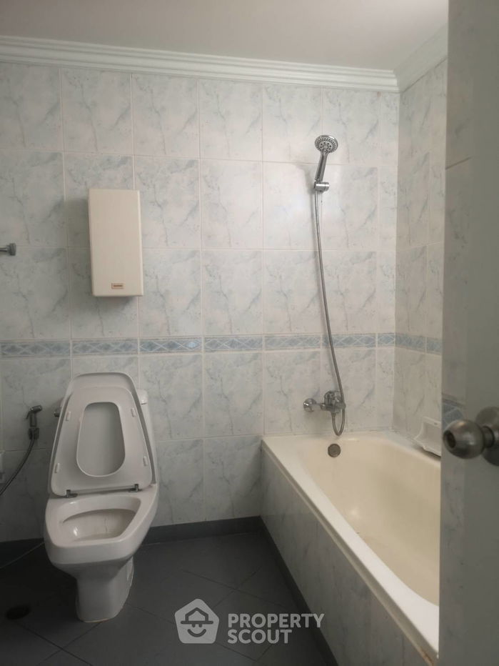 picture 3-BR Condo at Tai Ping Towers Sukhumvit 63 near ARL Ramkhamhaeng (ID 2033986) - 13/15