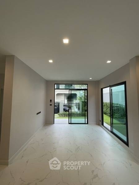 รูป บ้าน 4-ห้องนอน ที่ บางกอก บูเลอวาร์ด พระราม 5 ใน มหาสวัสดิ์ (ID 2231378) - รูปที่ 4/13