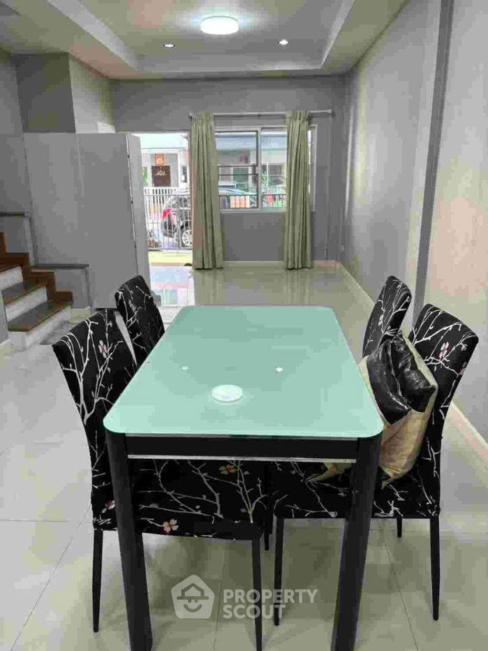 รูป ทาวน์เฮาท์ 3-ห้องนอน ที่ ภัทร โมทาวน์ ใน บางพูด (ID 2150367) - รูปที่ 2/7
