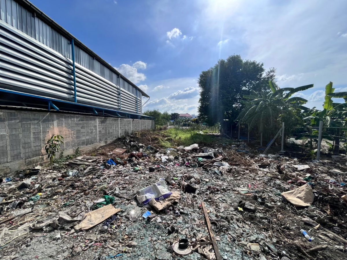 picture For Sale by Owner: Land in Soi Sridan 3/3, 99 sq.wah, only 250 meters from Srinakarin Road. - 10/11