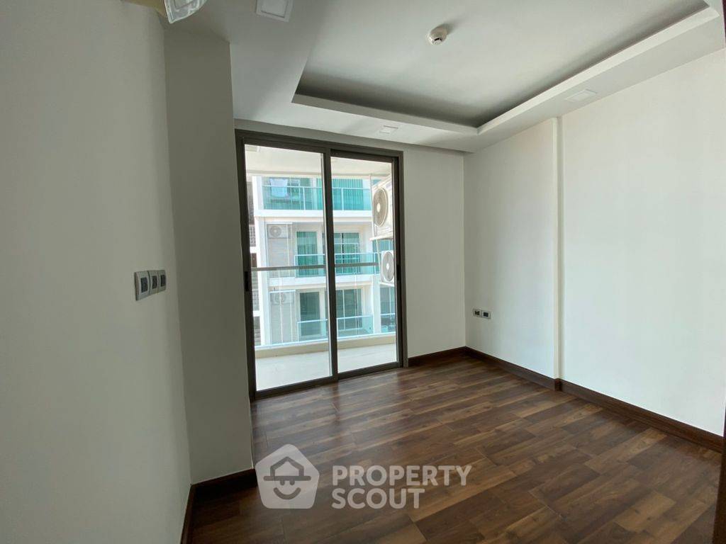 picture 2-BR Condo at The Peak Towers close to Phratamnak (ID 1510236) - 7/13