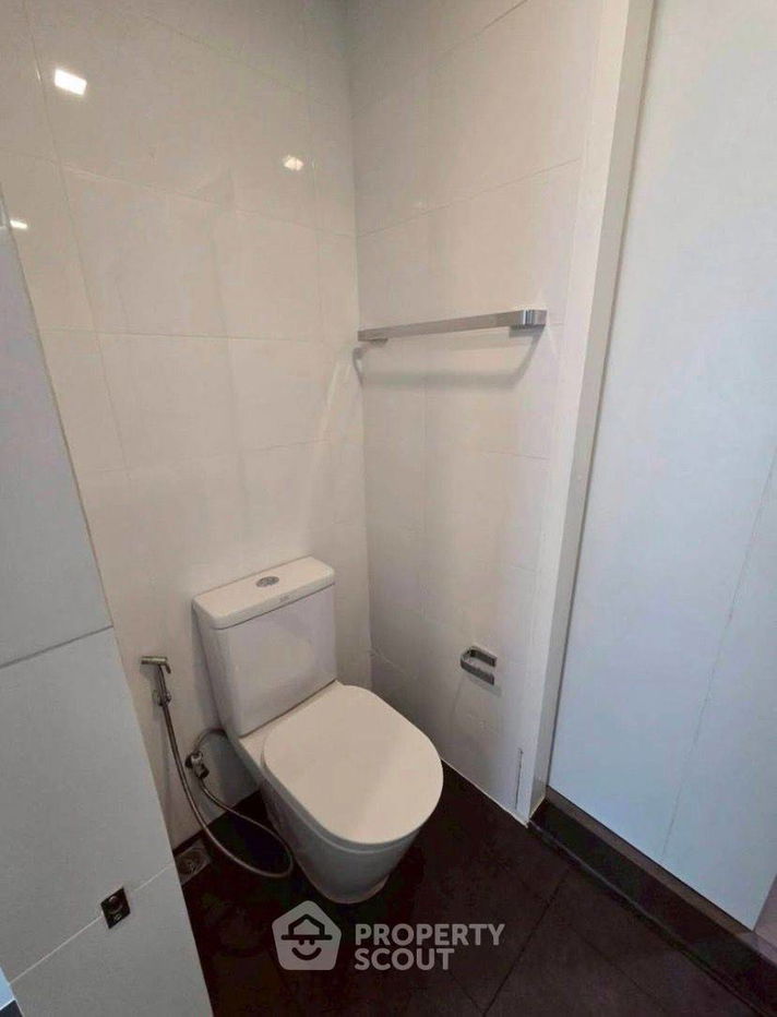 picture 1-BR Condo at A Space ID Asoke Ratchada near MRT Phra Ram 9 (ID 2294613) - 11/12