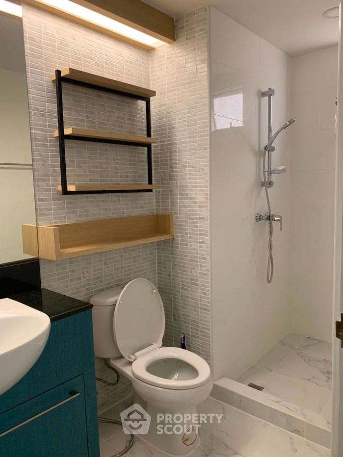 picture 1-BR Condo at 49 Plus near BTS Phrom Phong (ID 594924) - 9/10