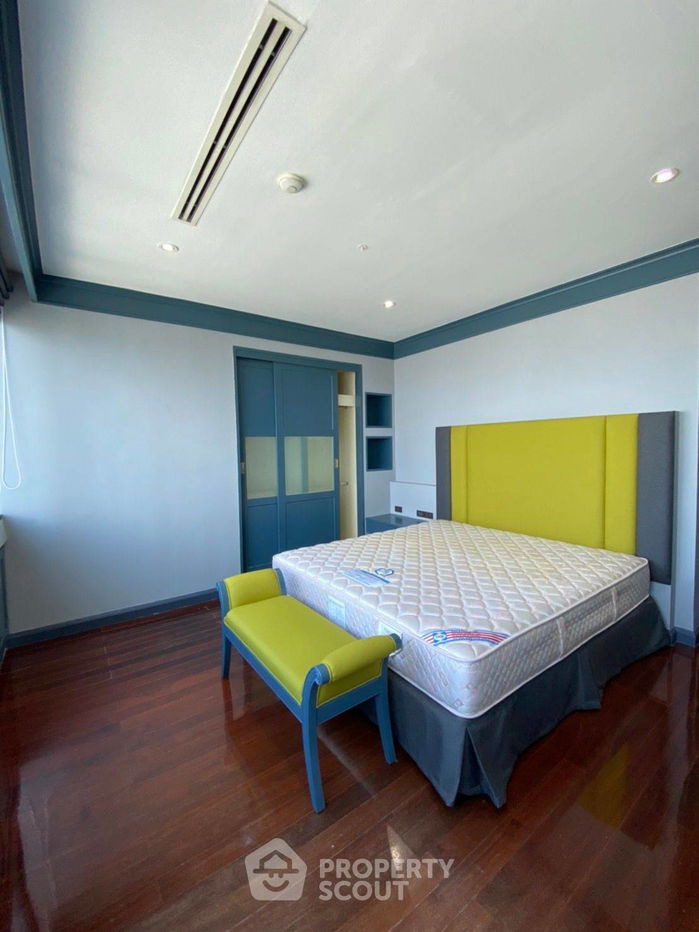 picture 3-BR Condo at Royal River Place in Bang Phong Phang (ID 708270) - 12/33