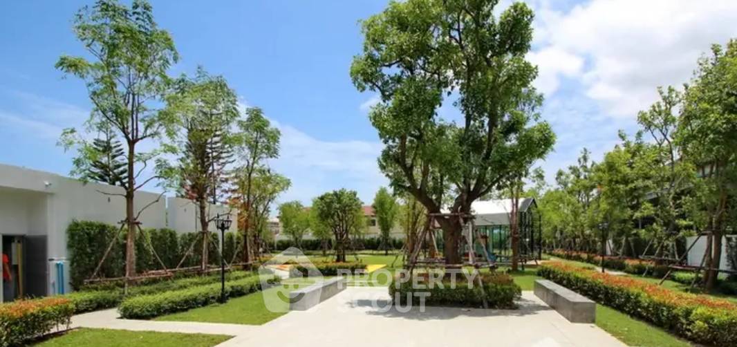 picture 3-BR Townhouse at Pruksa Ville Theparak - Srinakarin in Phraeksa Mai (ID 2146545) - 3/6