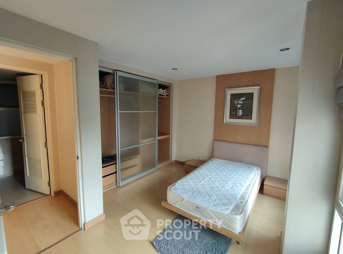 picture 2-BR Condo at The Bangkok Sukhumvit 61 Condominium near BTS Thong Lor (ID 720844) - 18/19