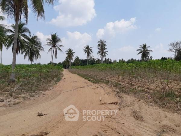 picture 15,800 m² Land for Sale close to Huai Yai (ID 2136927) - 2/6