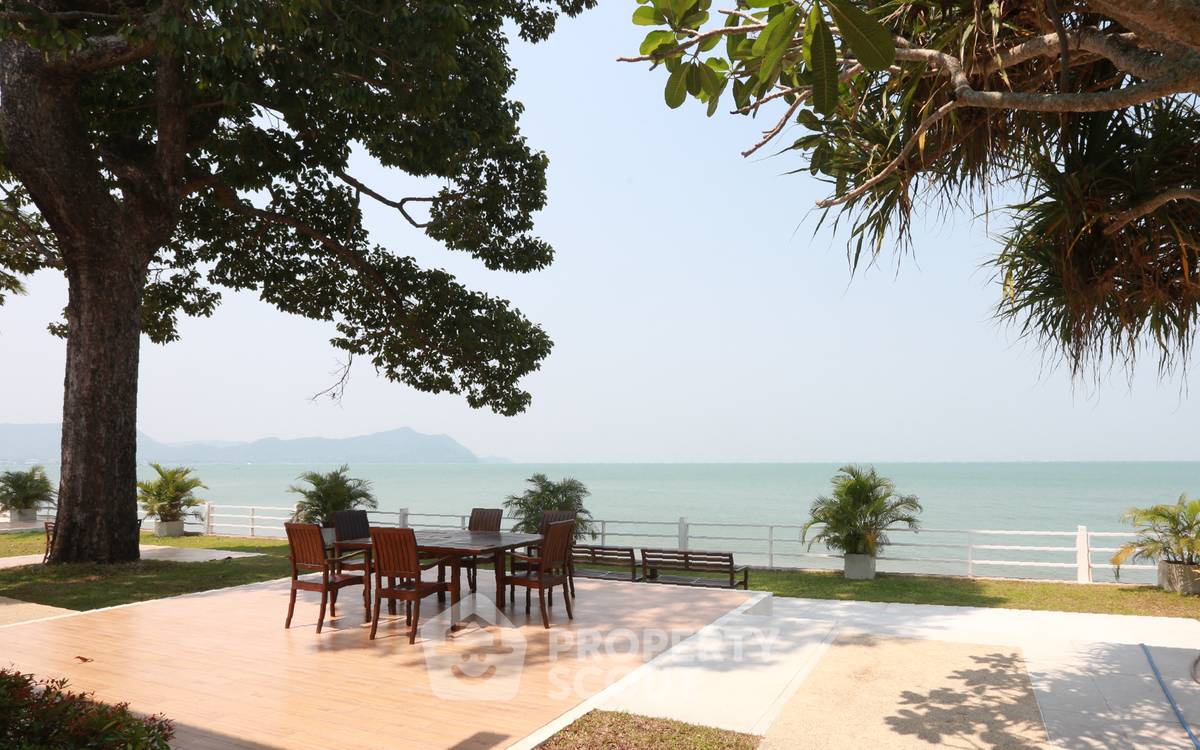 picture 3-BR Villa at Baan Talay Pattaya in Na Chom Thian (ID 1334665) - 4/25