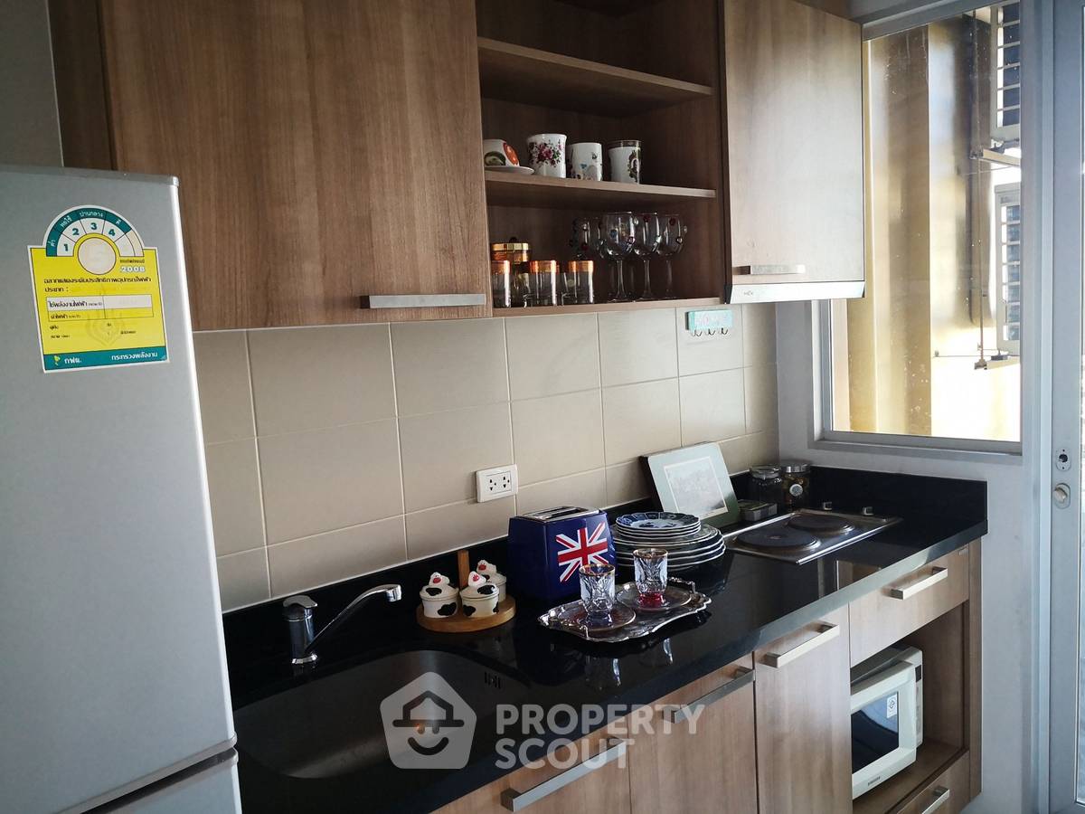 picture 1-BR Condo at Hive Sukhumvit 65 near BTS Ekkamai (ID 375239) - 3/11