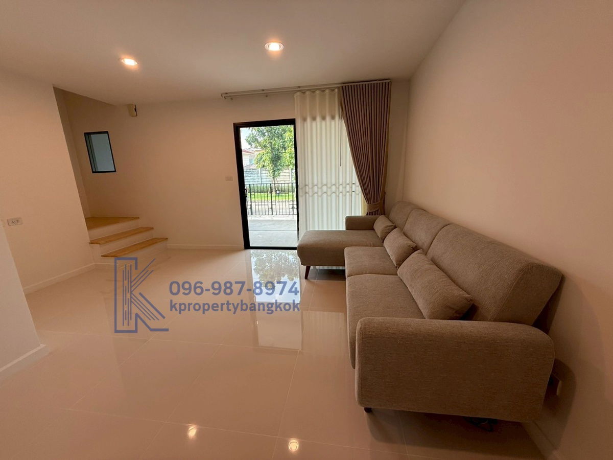 picture For Rent -Townhome Unio Town Srinakarin-Bangna 3 Bed 3 Bath 25000 Baht Near MRT Yellow Line and Mega Bangna - 4/31