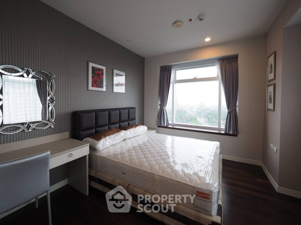picture 2-BR Condo at Circle Condominium near MRT Phetchaburi (ID 515674) - 11/14