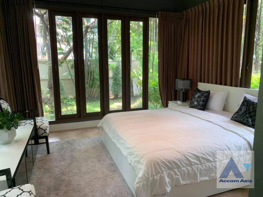 picture 🔼🔽 AccomA 📩 Home Office,Private Swimming Pool 5 BR House in Khlong Ton Nuea (AA22860) - 11/16
