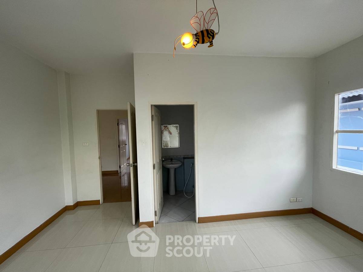 รูป บ้าน 4-ห้องนอน ที่ บ้านเปี่ยมภิรมย์ ใน สะพานสูง (ID 2095174) - รูปที่ 11/36