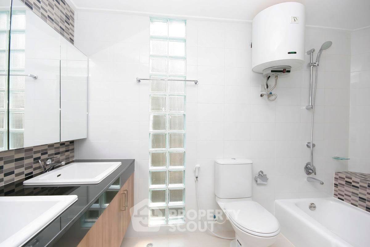 รูป คอนโด 2-ห้องนอน ที่ คาโรลีน คอร์ท ใกล้ BTS เพลินจิต (ID 513360) - รูปที่ 14/18