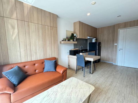 1-BR Condo at The Chezz Metro Life close to Central Pattaya (ID 2285303)