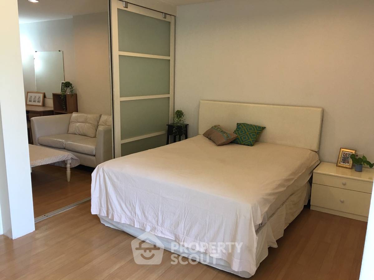 รูป คอนโด 1-ห้องนอน ที่ 49 สวีท ใกล้ BTS ทองหล่อ (ID 824262) - รูปที่ 1/6