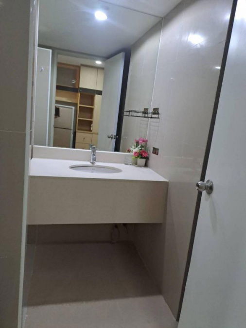 picture The Trendy Condominium      Size 36 sq.m.        studio 1 bathroom - 8/13