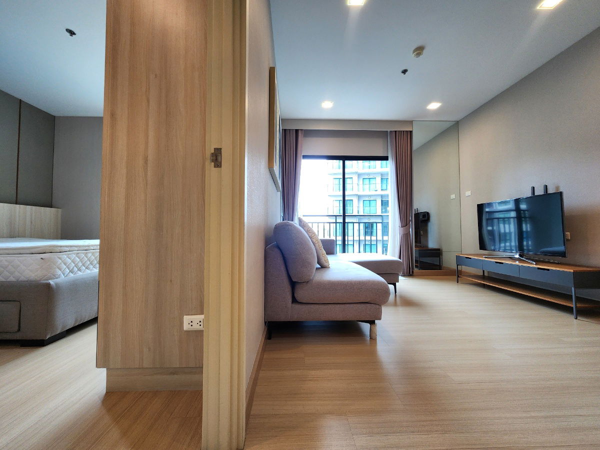 picture Reduced price** Sale / For rent Supalai City Resort Rama 8 **Real room, real picture** 2 bedrooms, 75 square meters, pool view SNS027 - 55/86