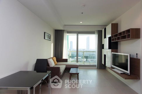 1-BR Condo at The River Condominium near BTS Saphan Taksin (ID 565327)