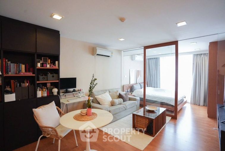 1-BR Condo at XVI The Sixteenth near MRT Queen Sirikit National Convention Centre (ID 2051313)