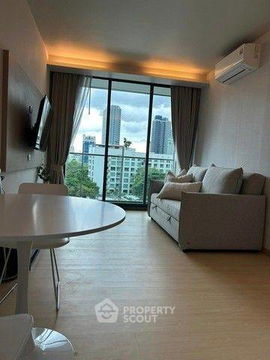 1-BR Condo at Via 49 near BTS Phrom Phong (ID 1928147)