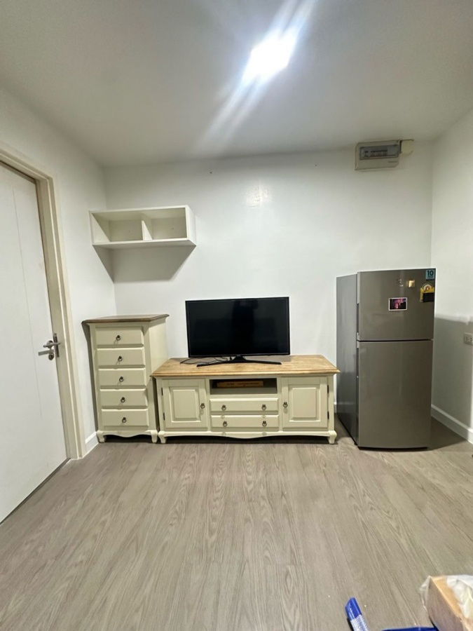 picture Code: KJ8617  for rent A Space ID Asoke - Ratchada // Line ID: @kjcondo (with @) // - 4/10