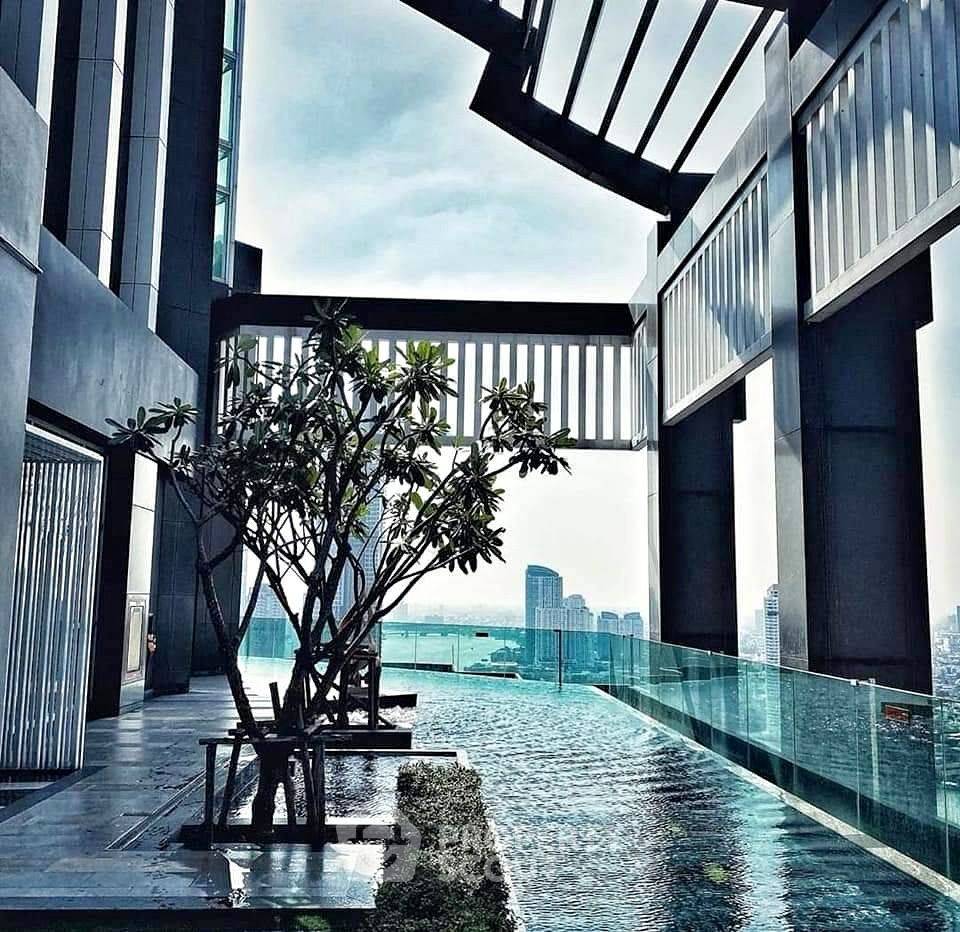 รูป คอนโด 1-ห้องนอน ที่ ริธึ่ม สาทร ใกล้ BTS สะพานตากสิน (ID 1555352) - รูปที่ 2/8