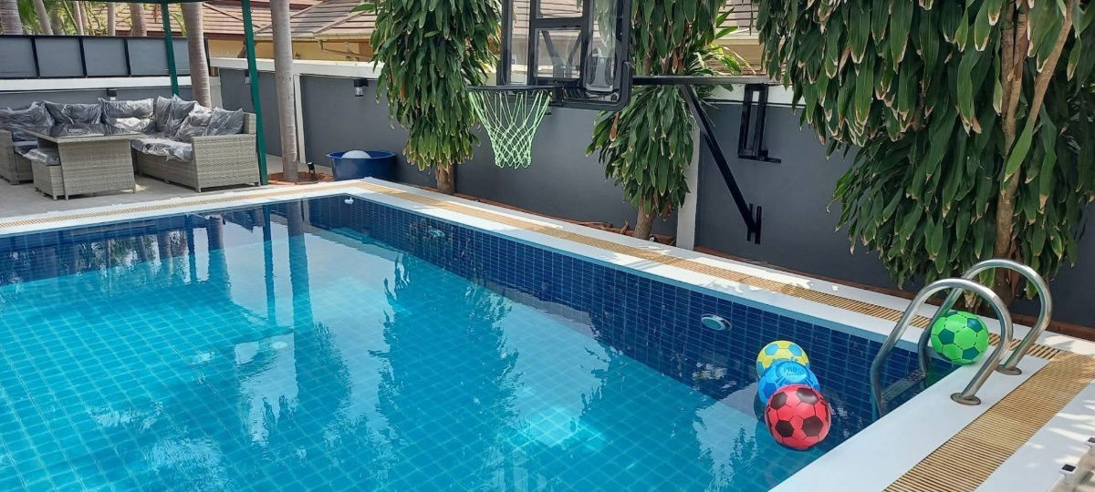 รูป Private House with Swimmimg Pool for  rent in chaiyapruk 2 - รูปที่ 13/13