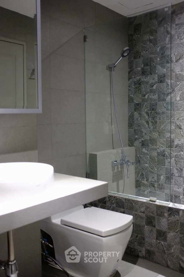 picture 3-BR Condo at The Waterford Diamond Tower Sukhumvit near BTS Phrom Phong (ID 515206) - 10/17