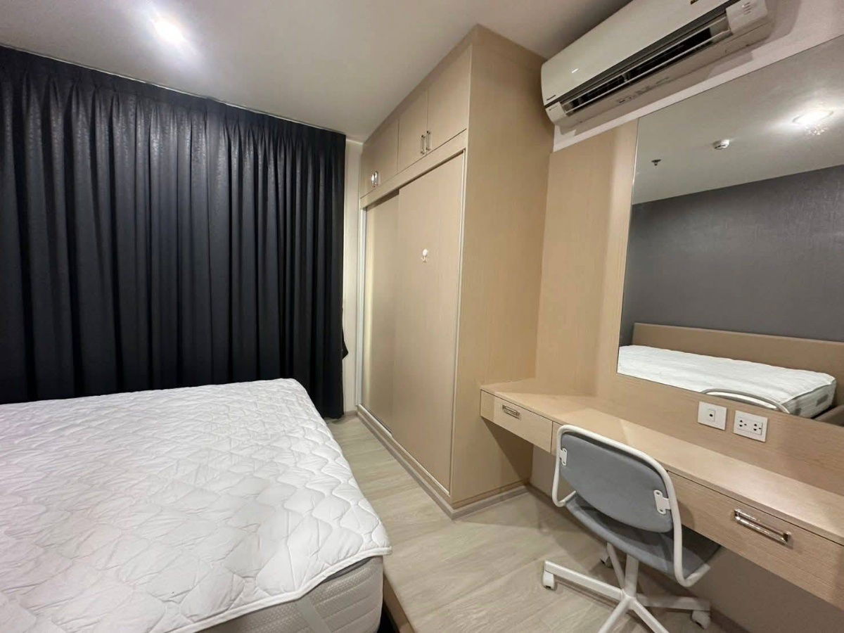 picture Life Asoke , just a short walk from MRT Phetchaburi and SWU, available for rent at 17,000 THB per month - 4/6