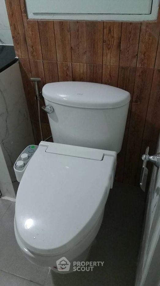 picture 3-BR Condo at Supalai Place Sukhumvit 39 near BTS Phrom Phong (ID 334998) - 2/7