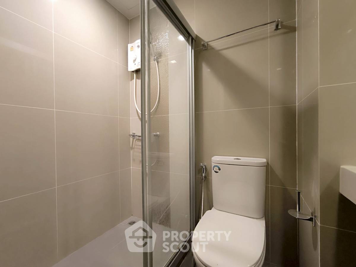 picture 1-BR Condo at Ideo Rama 9 - Asoke near MRT Phra Ram 9 (ID 2266172) - 8/9