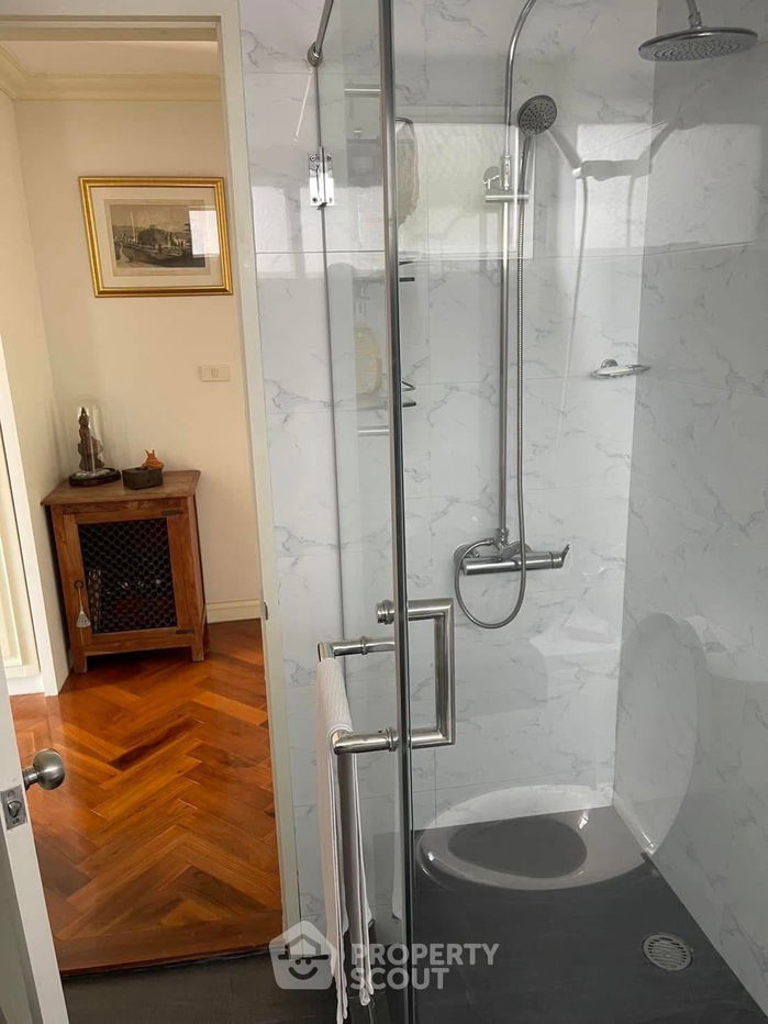 picture 2-BR Condo at Serene Place Sukhumvit 24 Condominium near BTS Phrom Phong (ID 2057952) - 11/15