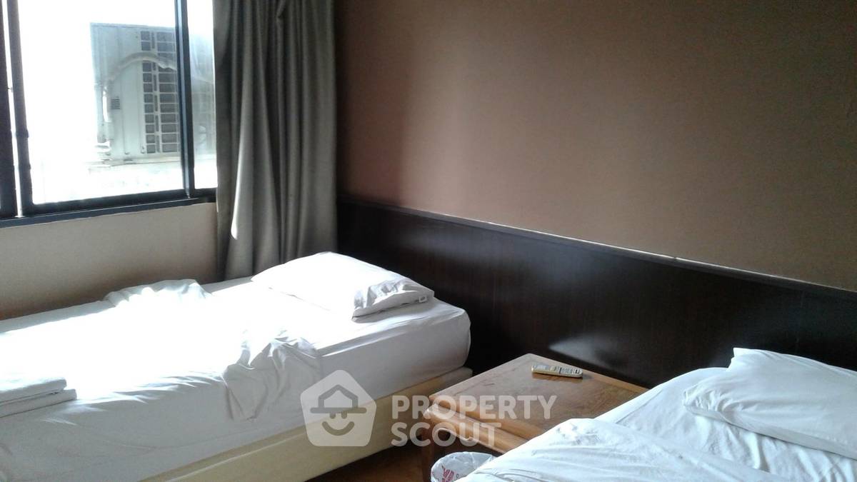 picture 2-BR Condo at Liberty Park 2 near ARL Makkasan (ID 512566) - 4/6