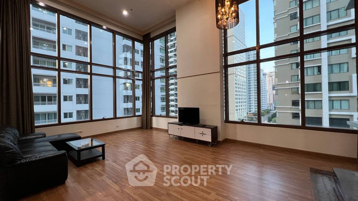 picture 2-BR Condo at The Emporio Place near BTS Phrom Phong (ID 469362) - 2/23