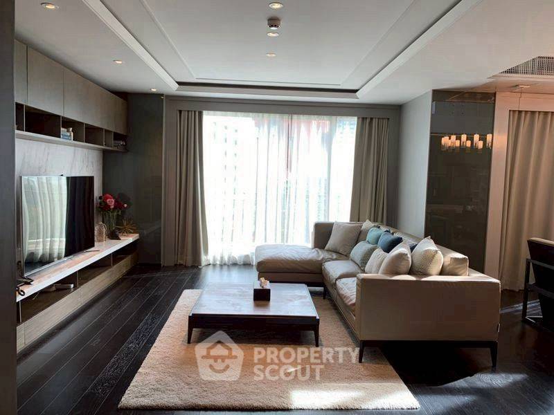 picture 3-BR Condo at The Crest Sukhumvit 24 near BTS Phrom Phong (ID 2285429) - 1/14