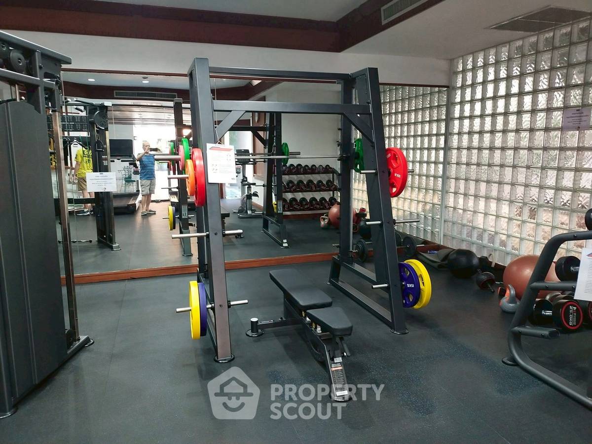 picture 2-BR Condo at Lake Avenue Sukhumvit 16 near BTS Asok (ID 2287211) - 12/12