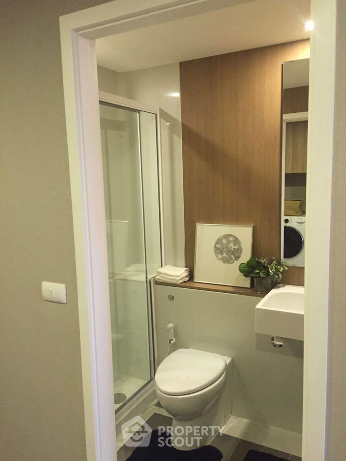 picture 2-BR Condo at Blossom Condo @ Sathorn-Charoenrat near BTS Surasak (ID 2282383) - 2/12