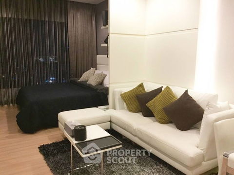 1-BR Condo at Urbano Absolute near BTS Krung Thon Buri (ID 386170)