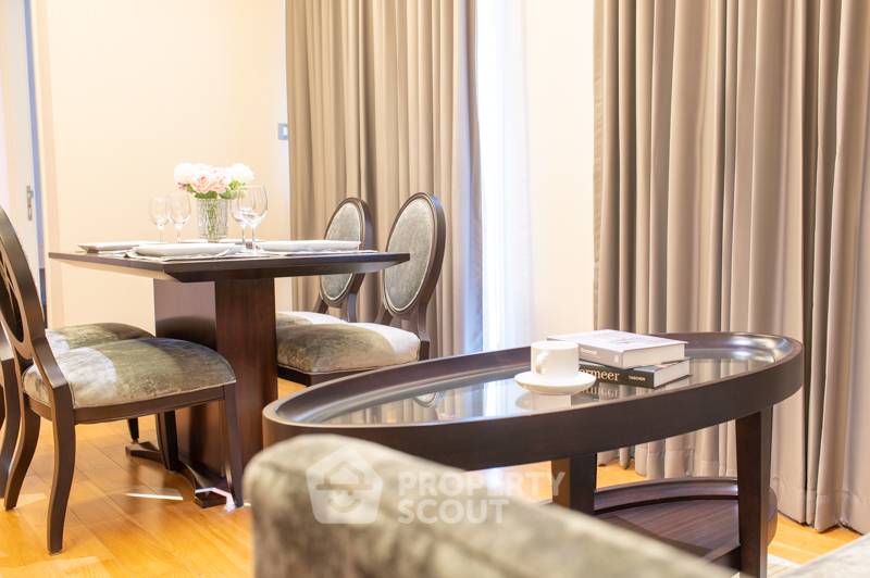 picture 2-BR Condo at H Sukhumvit 43 near BTS Phrom Phong (ID 390221) - 1/12