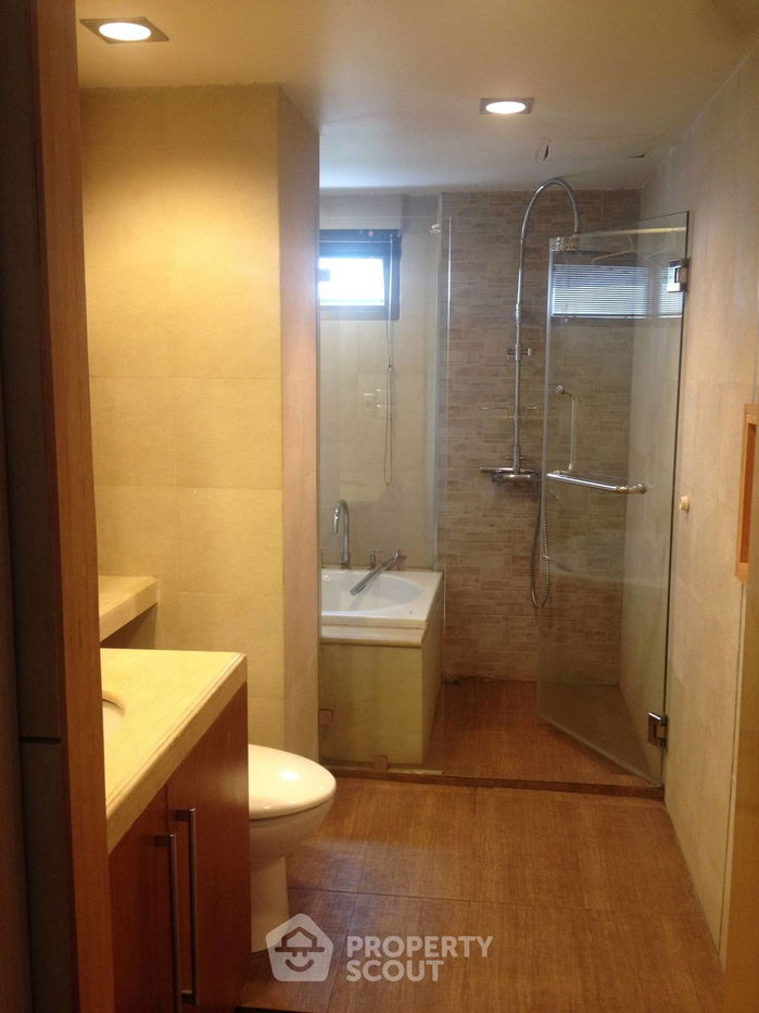 picture 2-BR Condo at Beverly Tower near ARL Makkasan (ID 566063) - 6/9