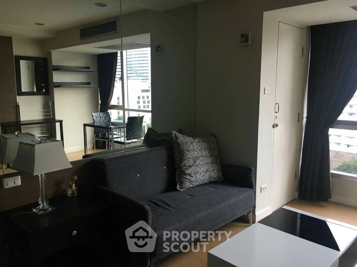 picture Studio Condo at The Trendy Condominium near BTS Nana (ID 883687) - 1/8