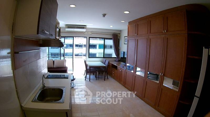 รูป คอนโด 1-ห้องนอน ที่ สราญใจ แมนชั่น คอนโดมิเนียม ใกล้ BTS นานา (ID 514263) - รูปที่ 3/12
