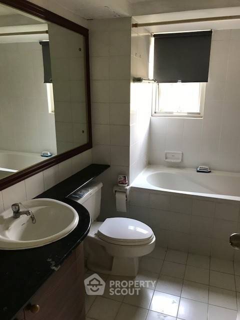 picture 2-BR Condo at Raintree Villa Sukhumvit 53 near BTS Thong Lor (ID 387132) - 3/4