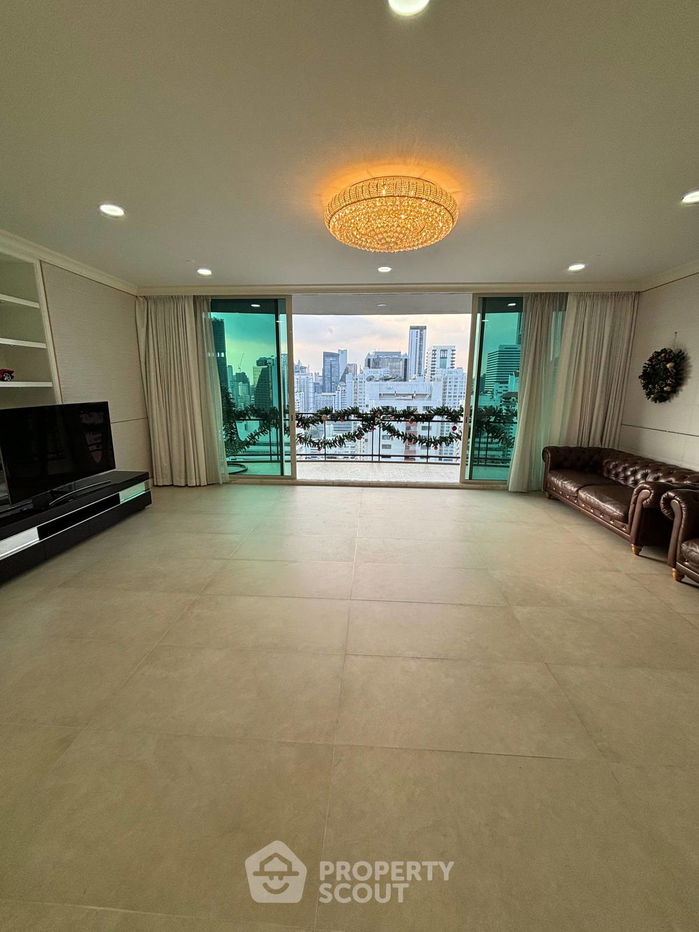 picture 4 Bedroom Penthouse at Royce Private Residences (ID 1404323) - 4/26